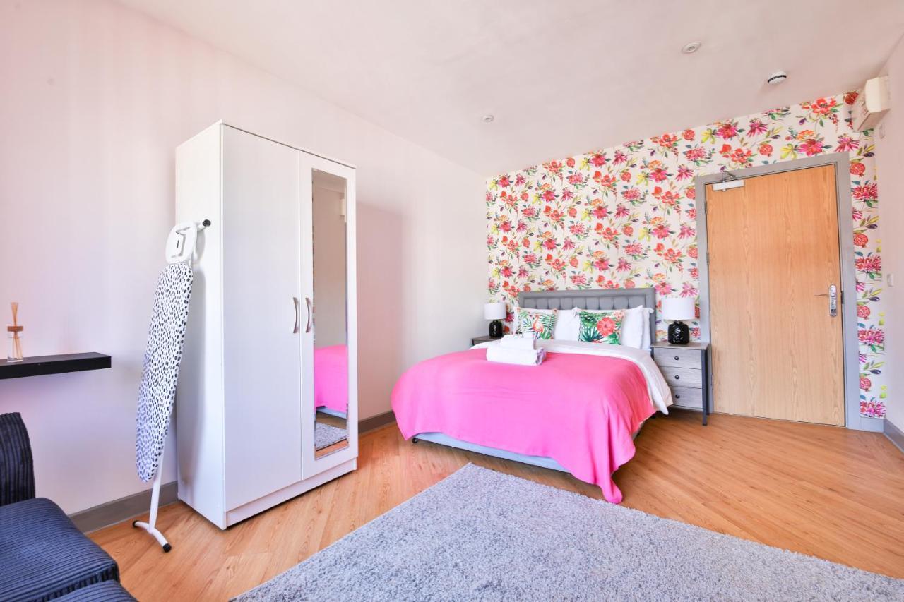 Princess Lofts City Centre Studios With Nespresso Coffee Machines & New Fast Wifi By Stayright Swansea Eksteriør bilde