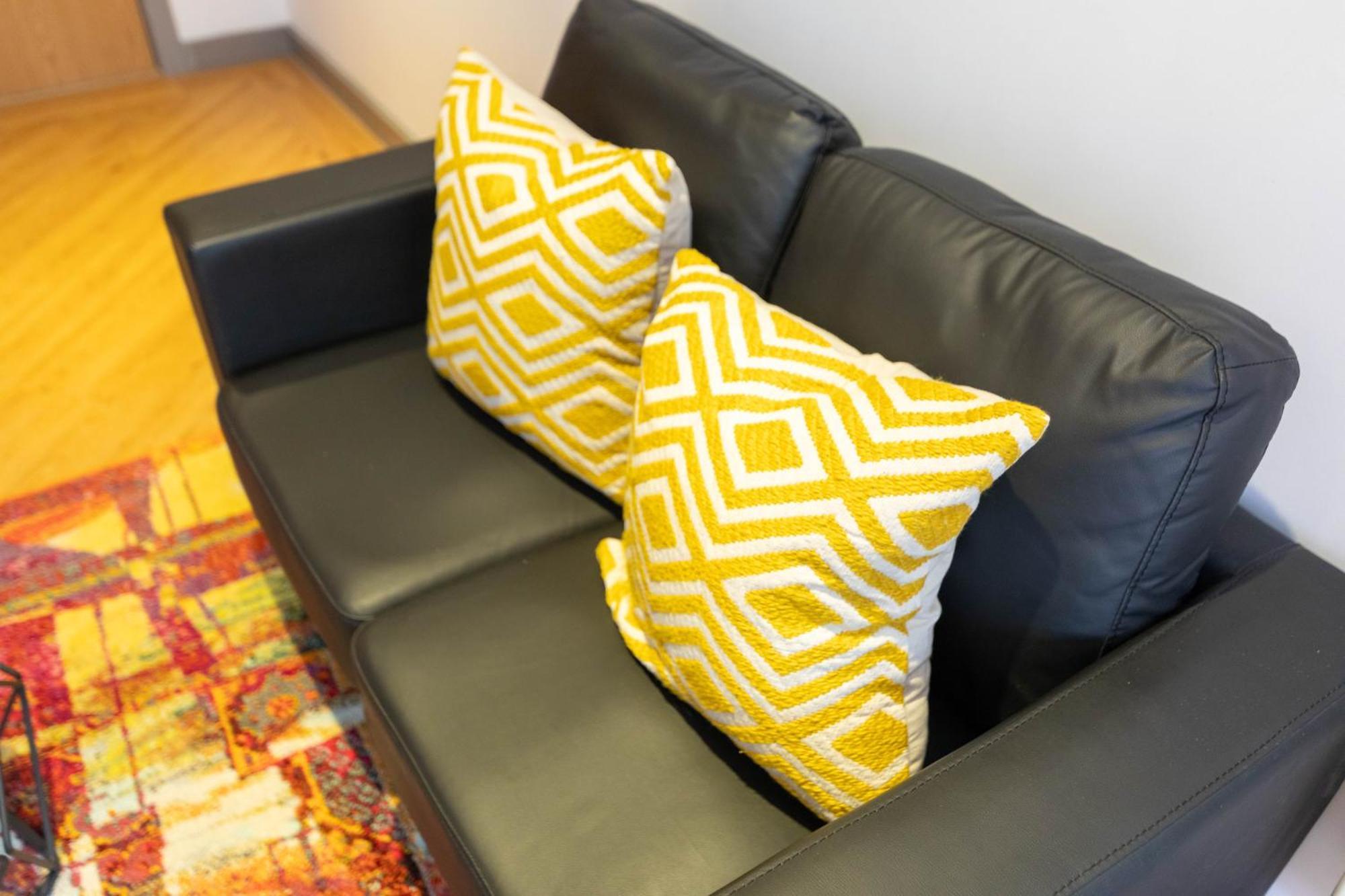 Princess Lofts City Centre Studios With Nespresso Coffee Machines & New Fast Wifi By Stayright Swansea Eksteriør bilde