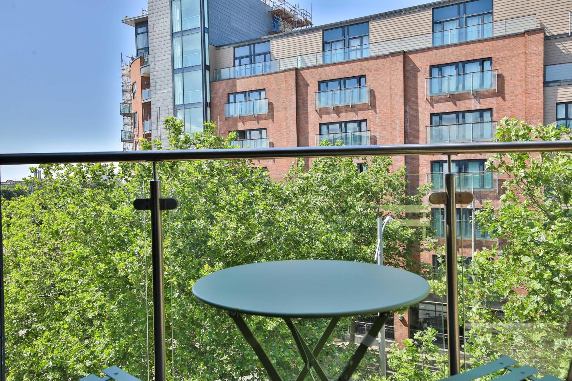 Princess Lofts City Centre Studios With Nespresso Coffee Machines & New Fast Wifi By Stayright Swansea Eksteriør bilde